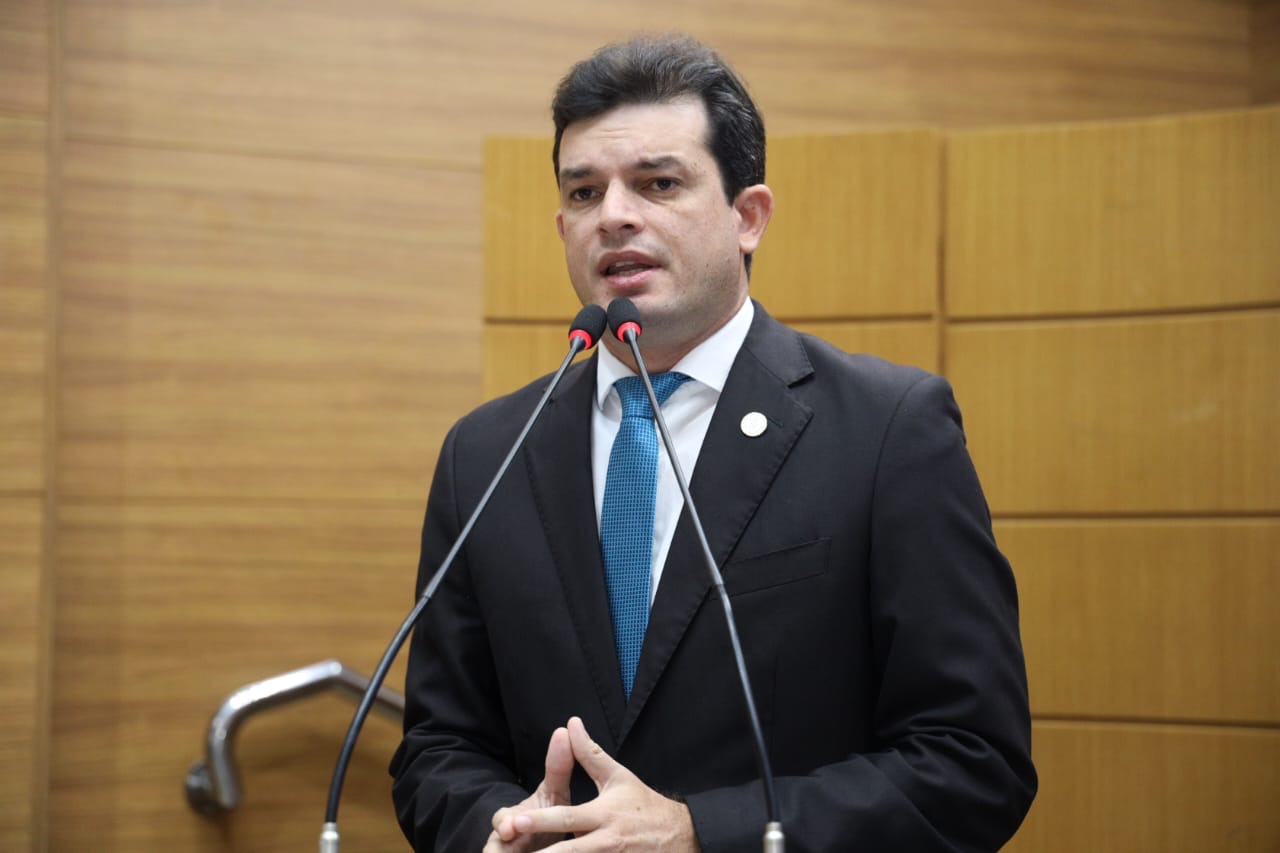 Paulo Júnior quer vaga para jovens de 17 anos no Concurso da Polícia Militar