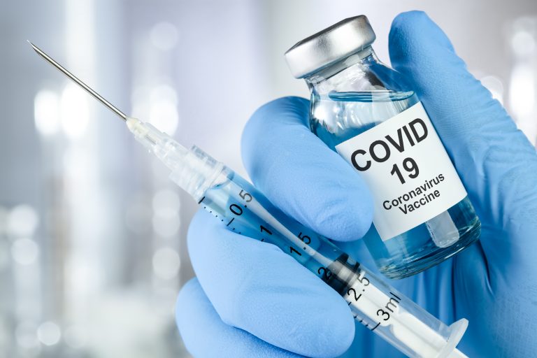 Sergipe recebe 35 mil doses de vacina contra a Covid-19 