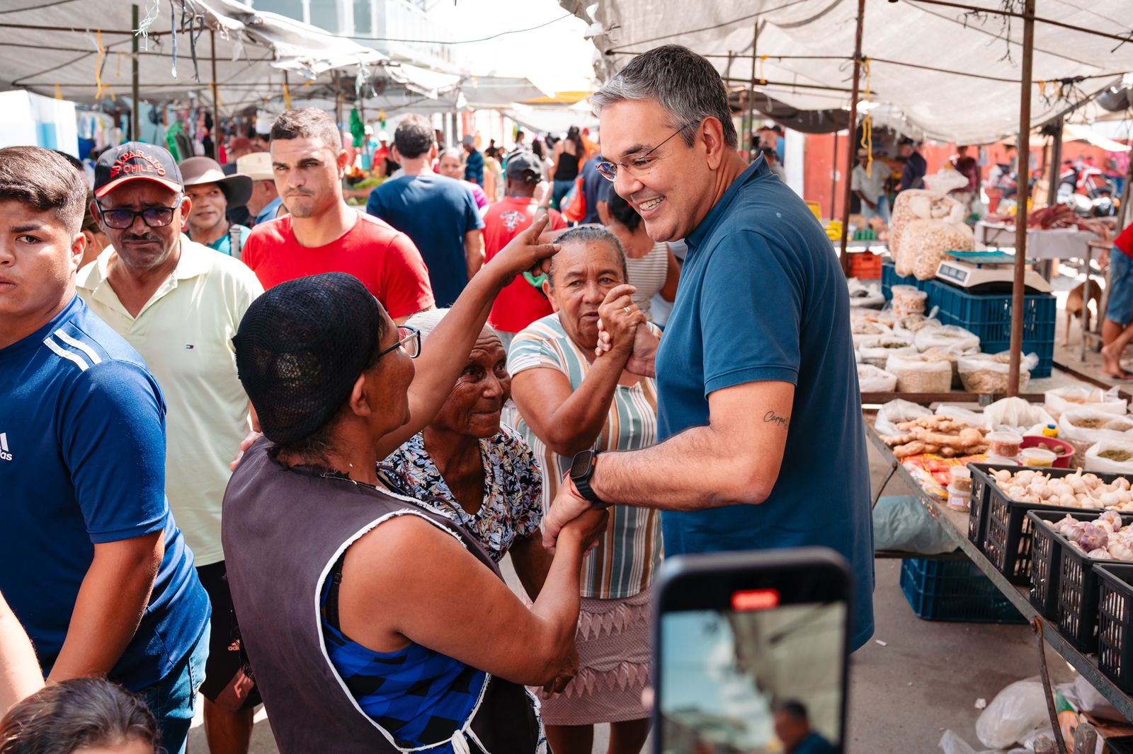 Prefeito Sérgio faz vistoria em feira livre do povoado Jenipapo