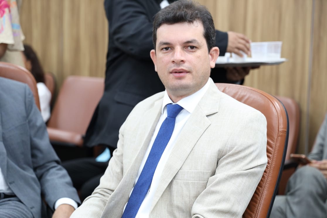 Deputado Paulo Júnior apresenta emendas para Nossa Senhora das Dores