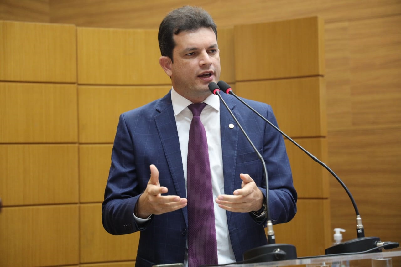 Paulo Júnior solicitará documentação da frota de ônibus da Grande Aracaju