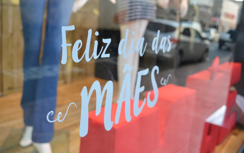 Atividade do comércio cresceu 3,3% durante a semana do Dia das Mães, revela Serasa Experian