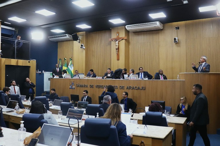 Câmara de Aracaju aprova R$ 136 milhões em crédito para renovar frota do transporte público