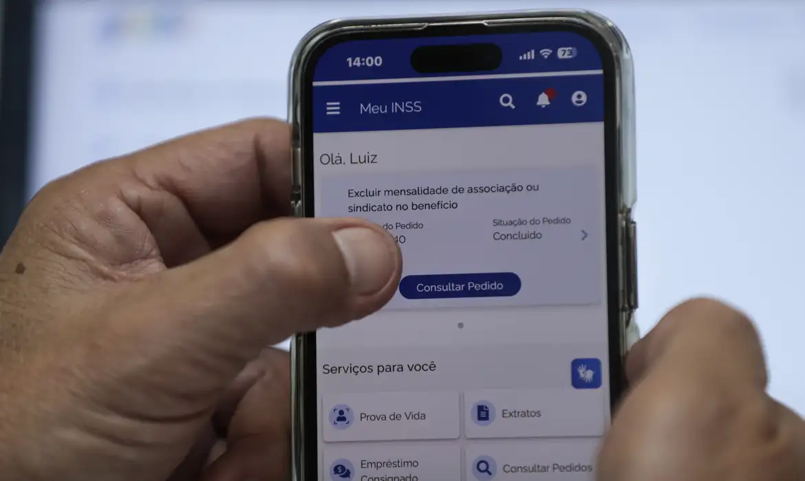 INSS começa a devolver a aposentados mensalidades associativas