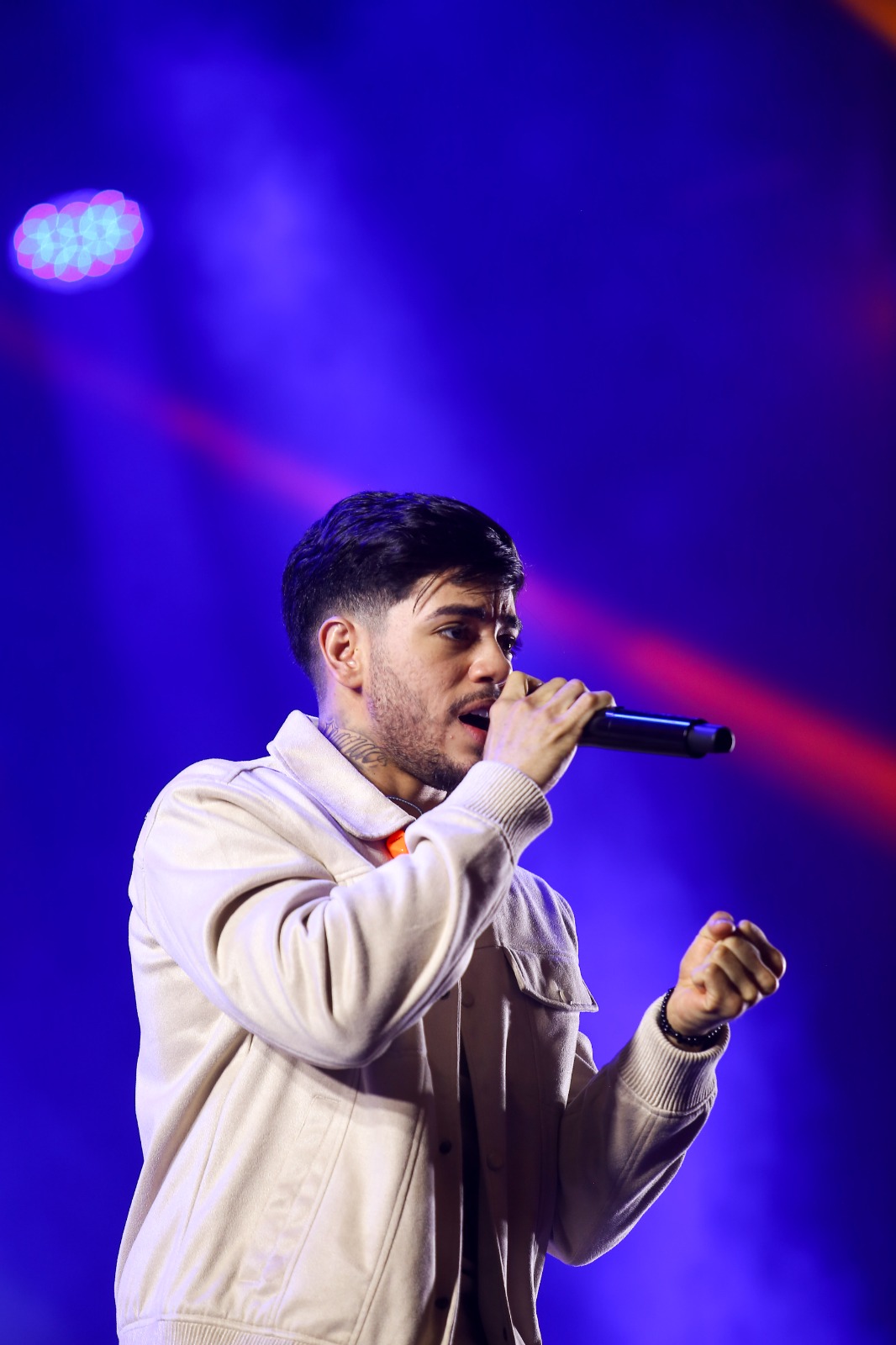 Thiago Freitas estreia no Forró Caju e é ovacionado pelos sergipanos e turistas em Aracaju