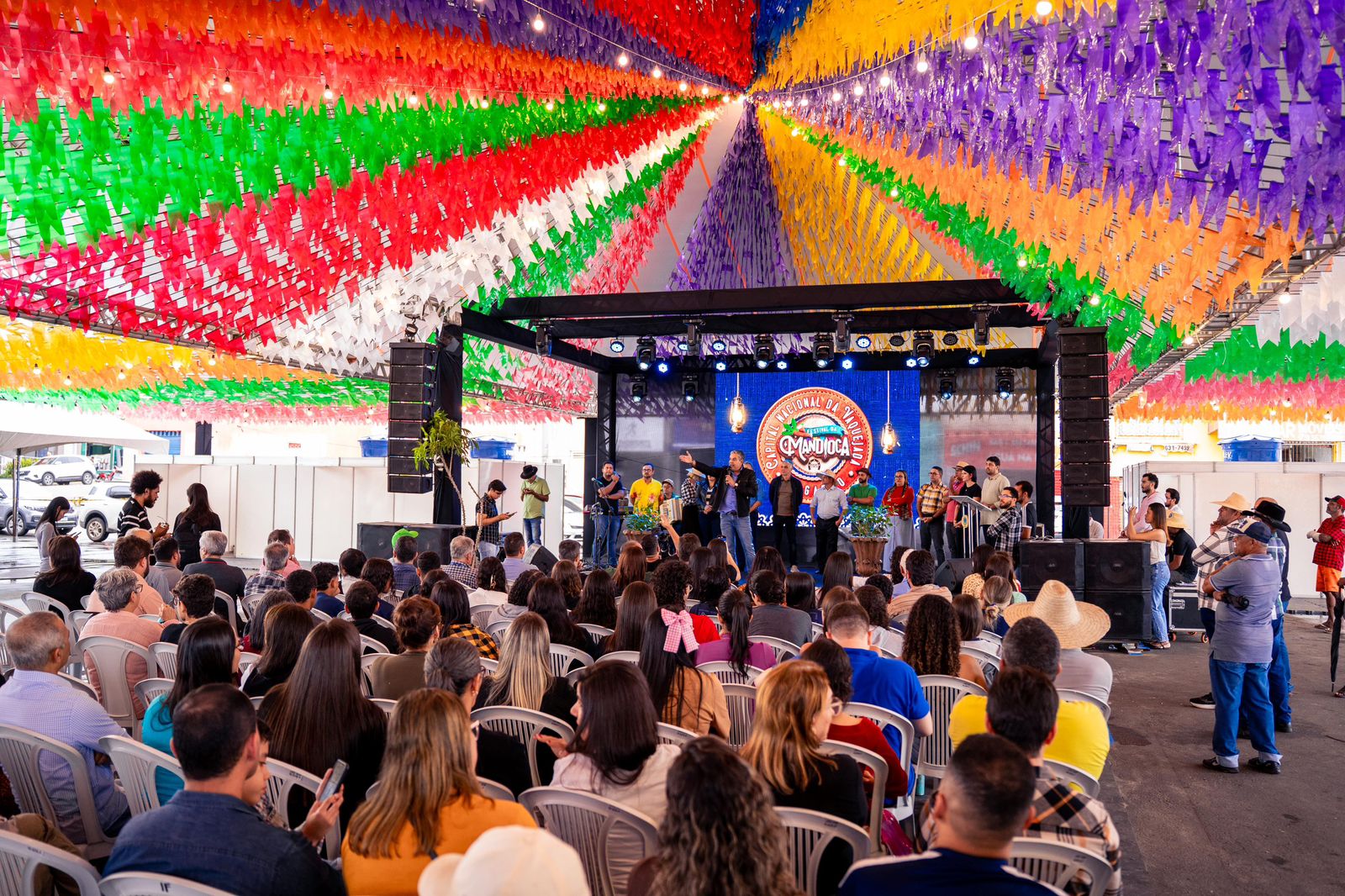 Lagarto aquece os festejos juninos com abertura da Vila da Capital Nacional da Vaquejada