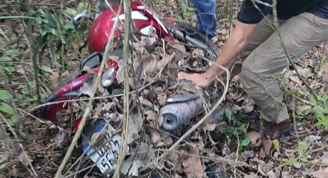 Polícia prende suspeito de roubo de motocicleta e recupera veículo em Capela