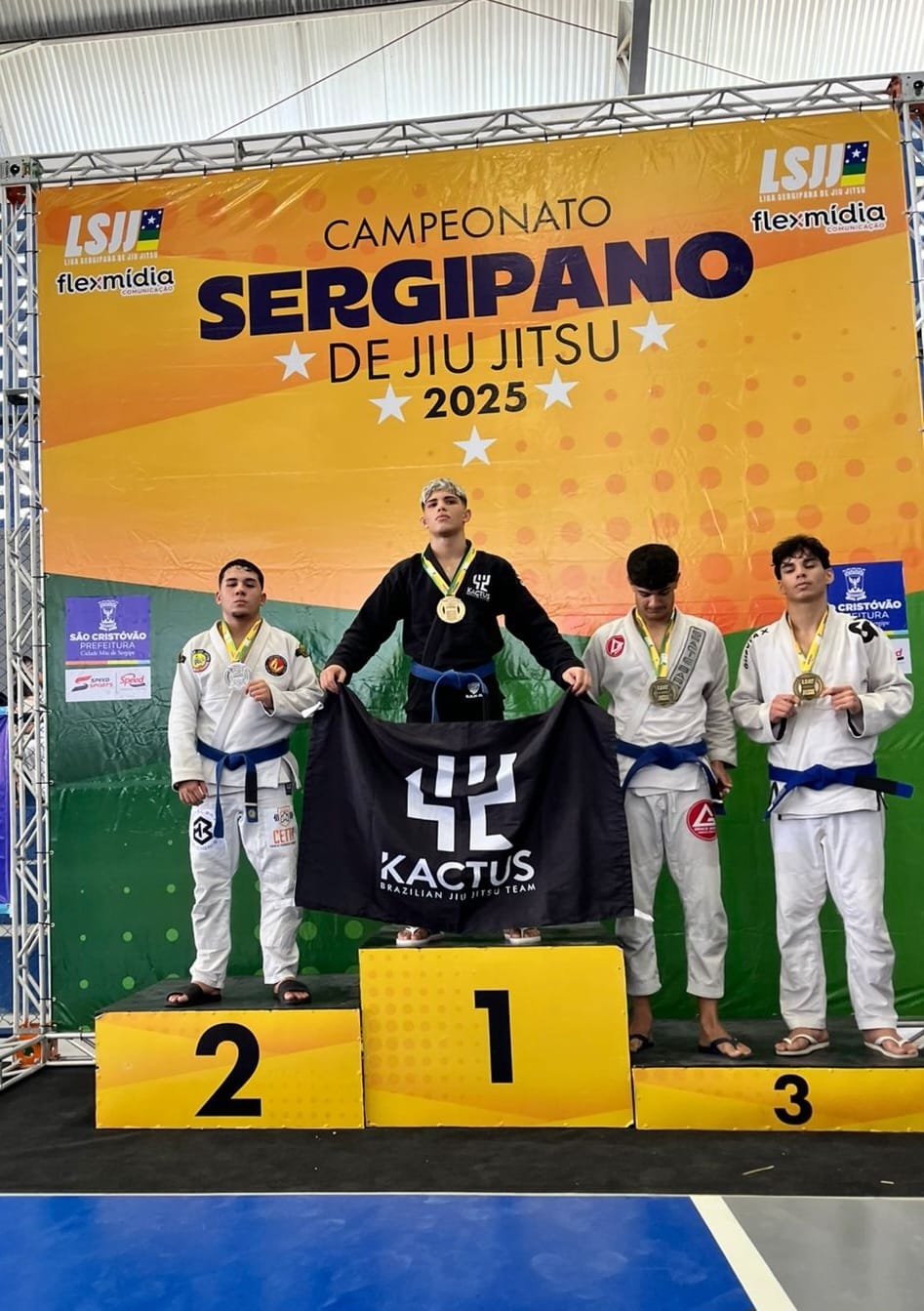 Enzo Rabelo conquista 2º lugar na 2ª etapa do Campeonato Sergipano de Jiu-Jitsu