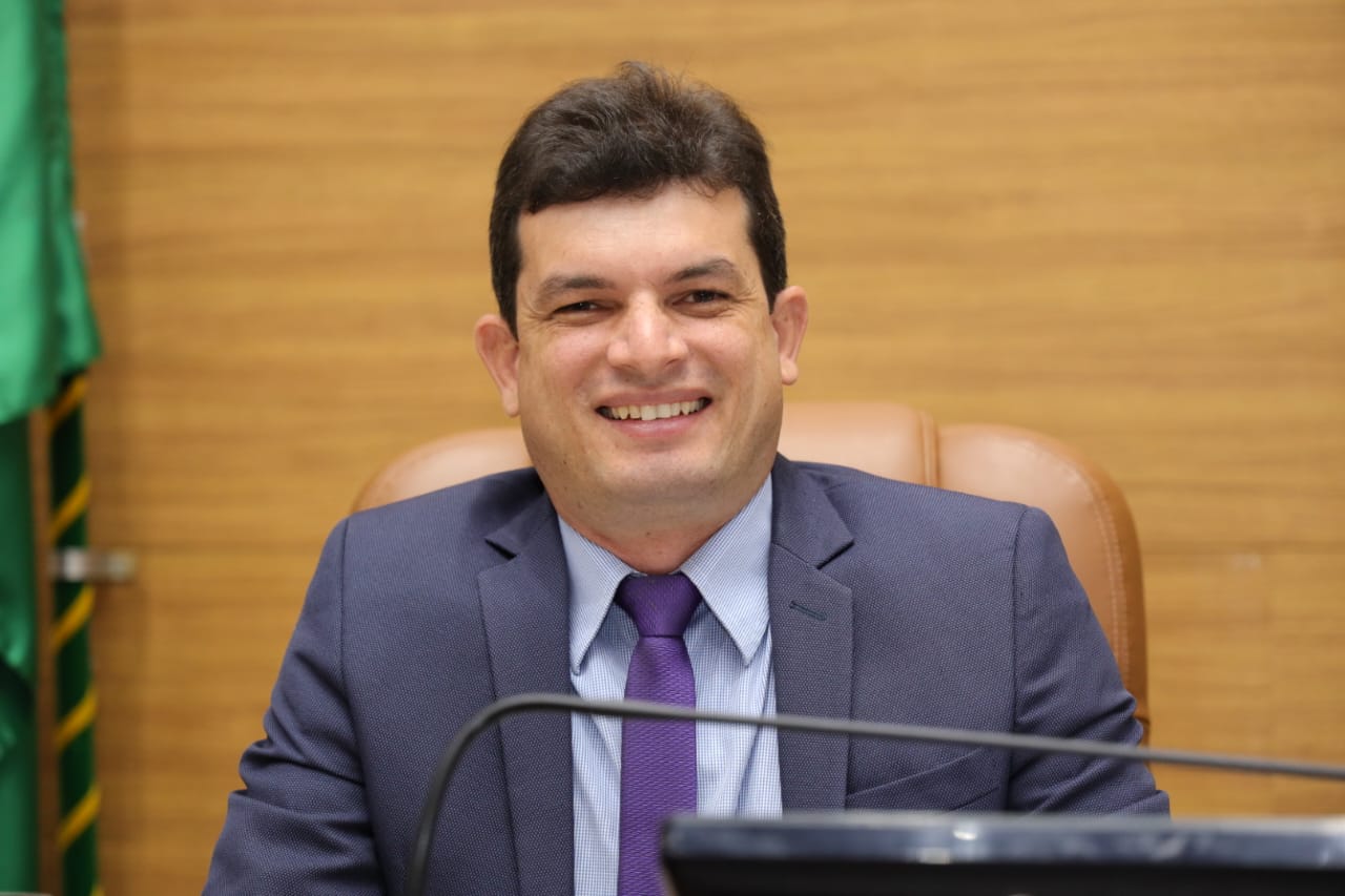 Deputado Paulo Júnior destaca avanços na geração de empregos em São Cristóvão