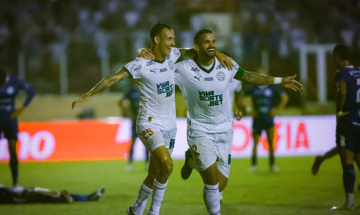 Copa do Nordeste: Bahia vence Confiança por 4 a 1 e encaminha título