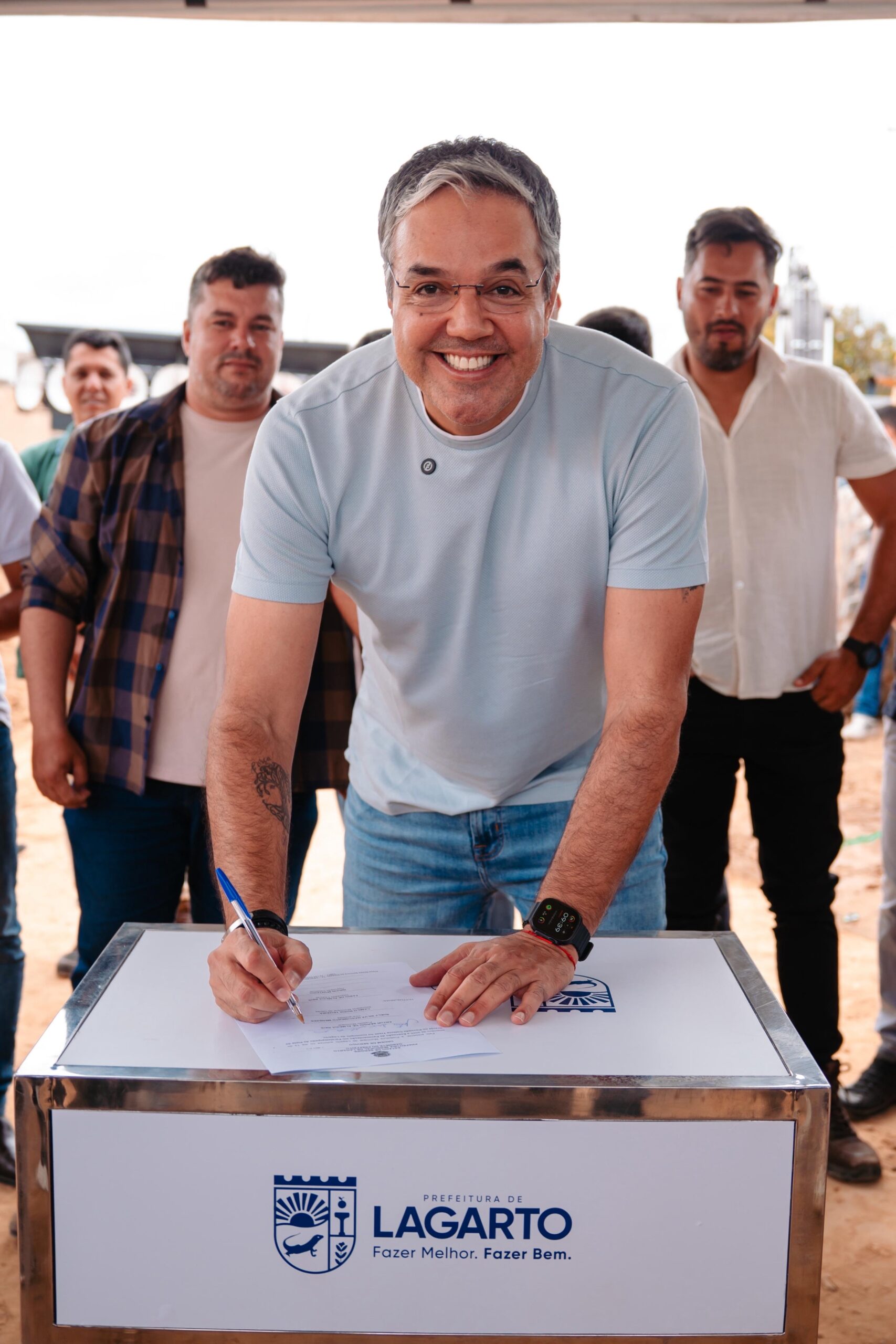 Prefeito Sérgio Reis autoriza pavimentação da pista da Granja no povoado Colônia 13