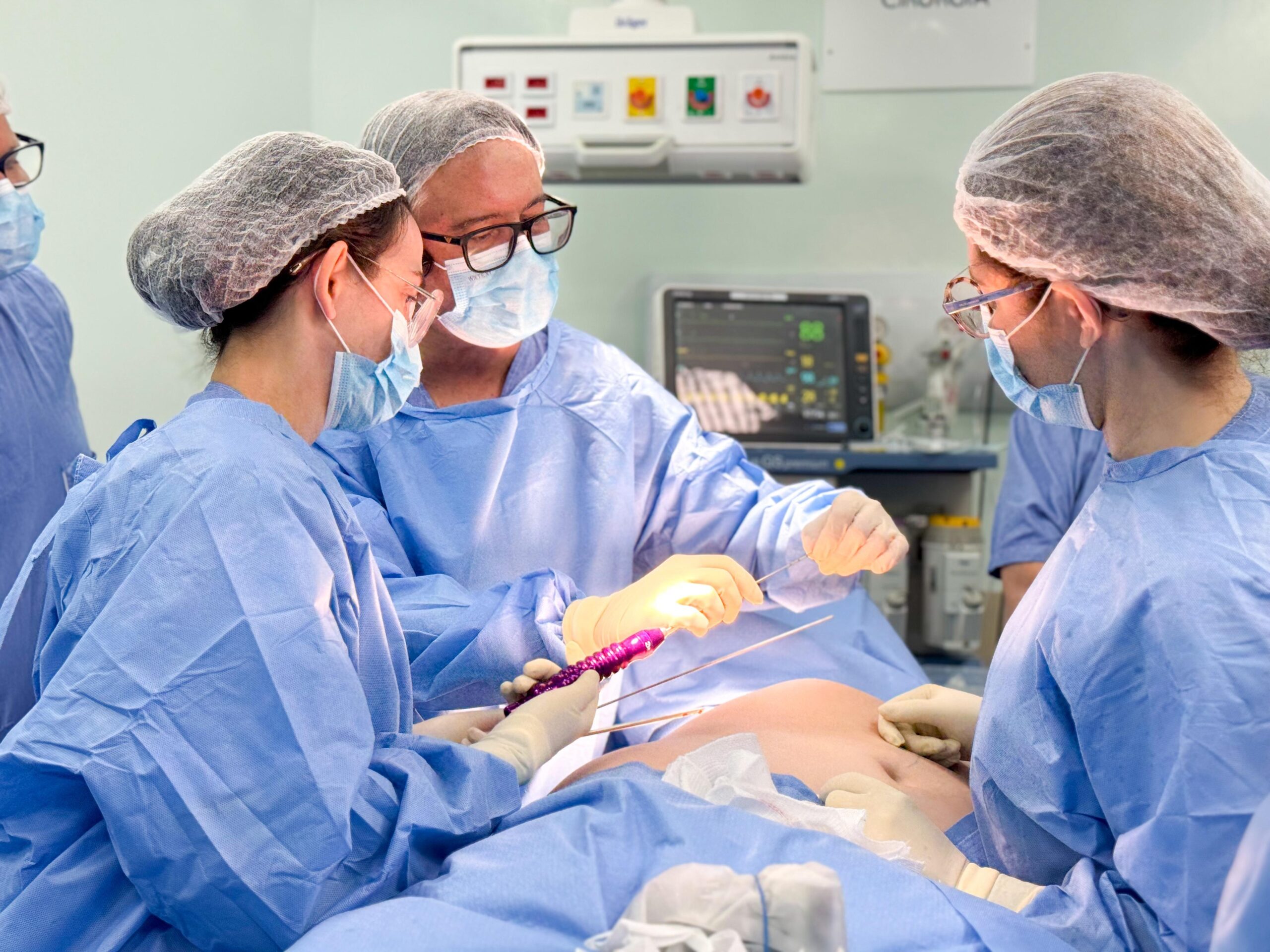 Hospital de Cirurgia realiza reconstrução de mama inédita em Sergipe