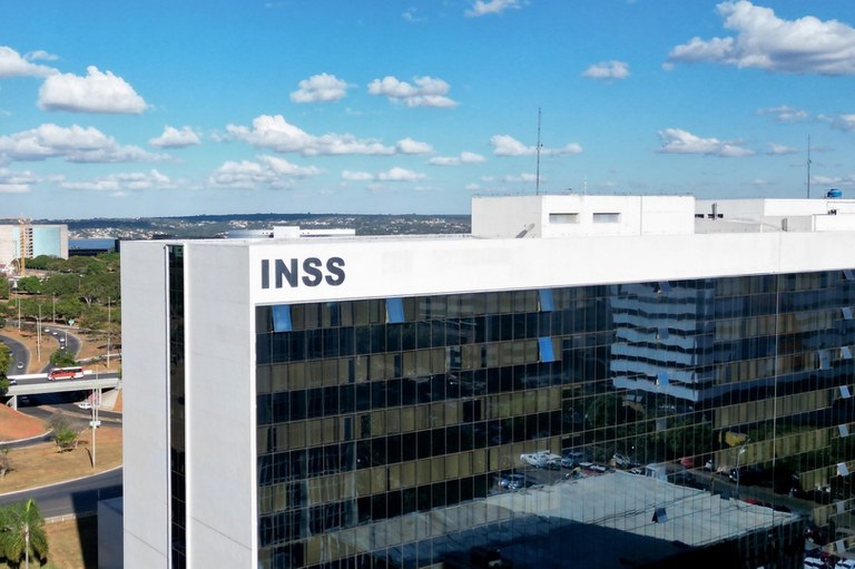 Governo já devolveu R$ 1,29 bilhão a aposentados e pensionistas