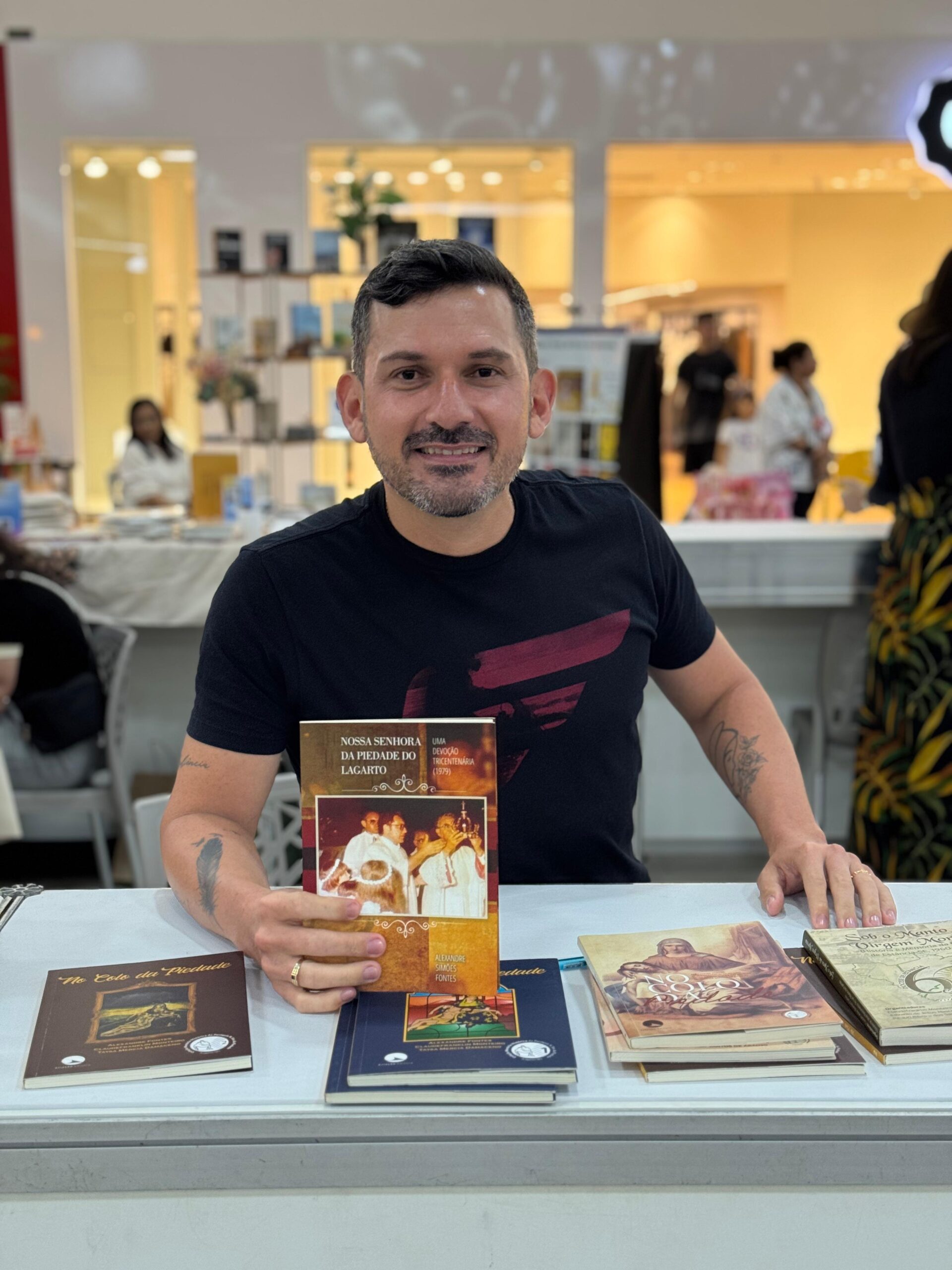 Escritor Alexandre Fontes representa Lagarto na VII Bienal Internacional do Livro de Itabaiana