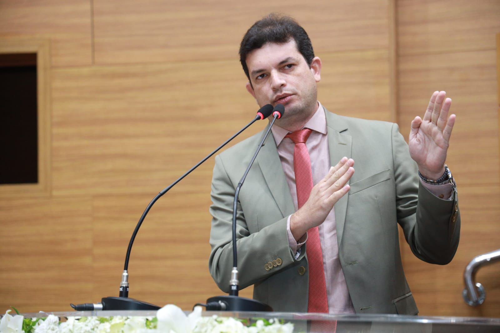 Paulo Júnior defende legalidade e segurança jurídica em debate sobre limites territoriais entre Aracaju e São Cristóvão