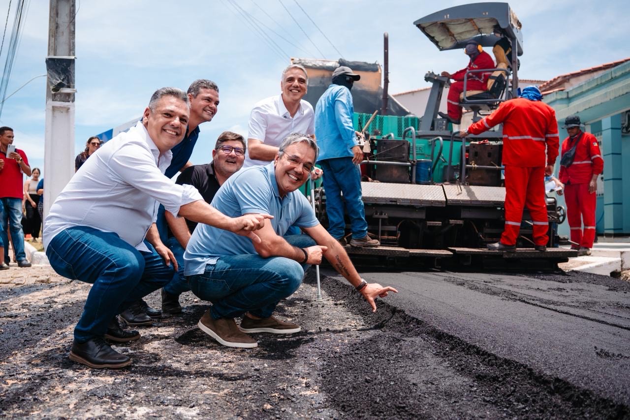 Prefeito de Lagarto assina mais de R$ 576 mil em pavimentação no povoado Jenipapo