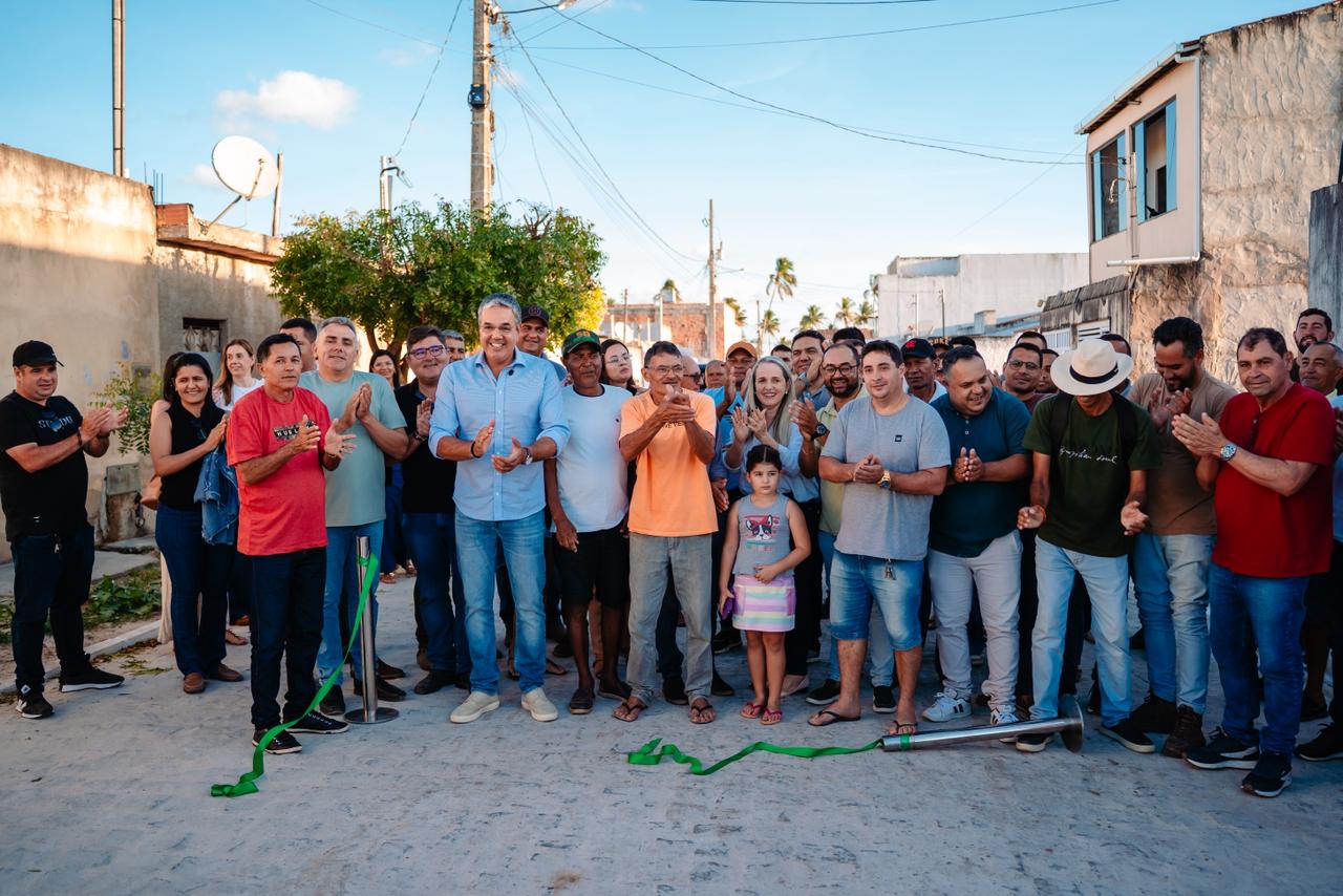 Prefeito de Lagarto entrega mais uma obra de pavimentação