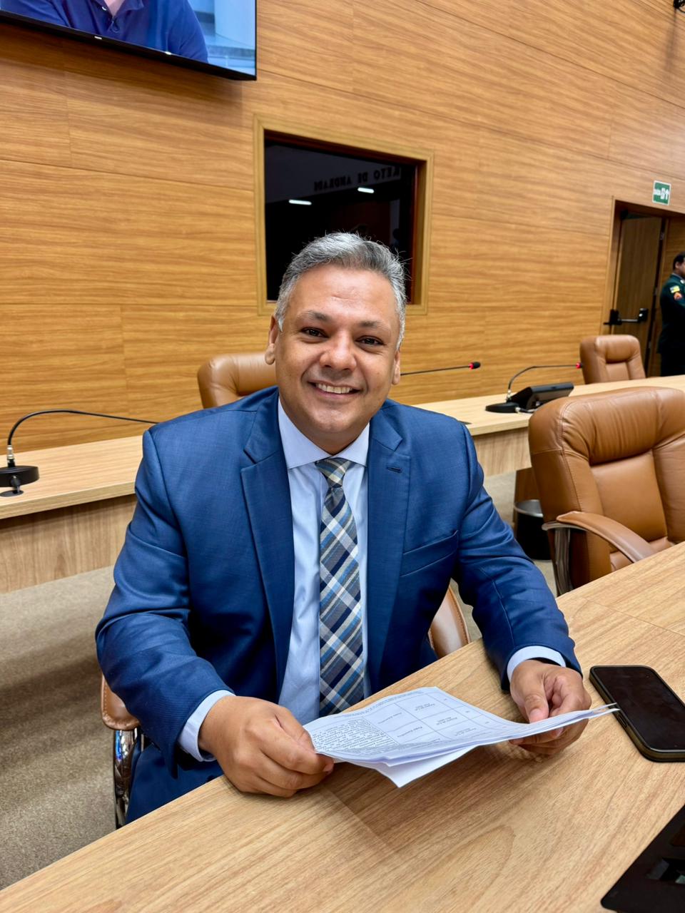 Ibrain de Valmir destaca importância da Universidade Estadual e vota a favor do projeto