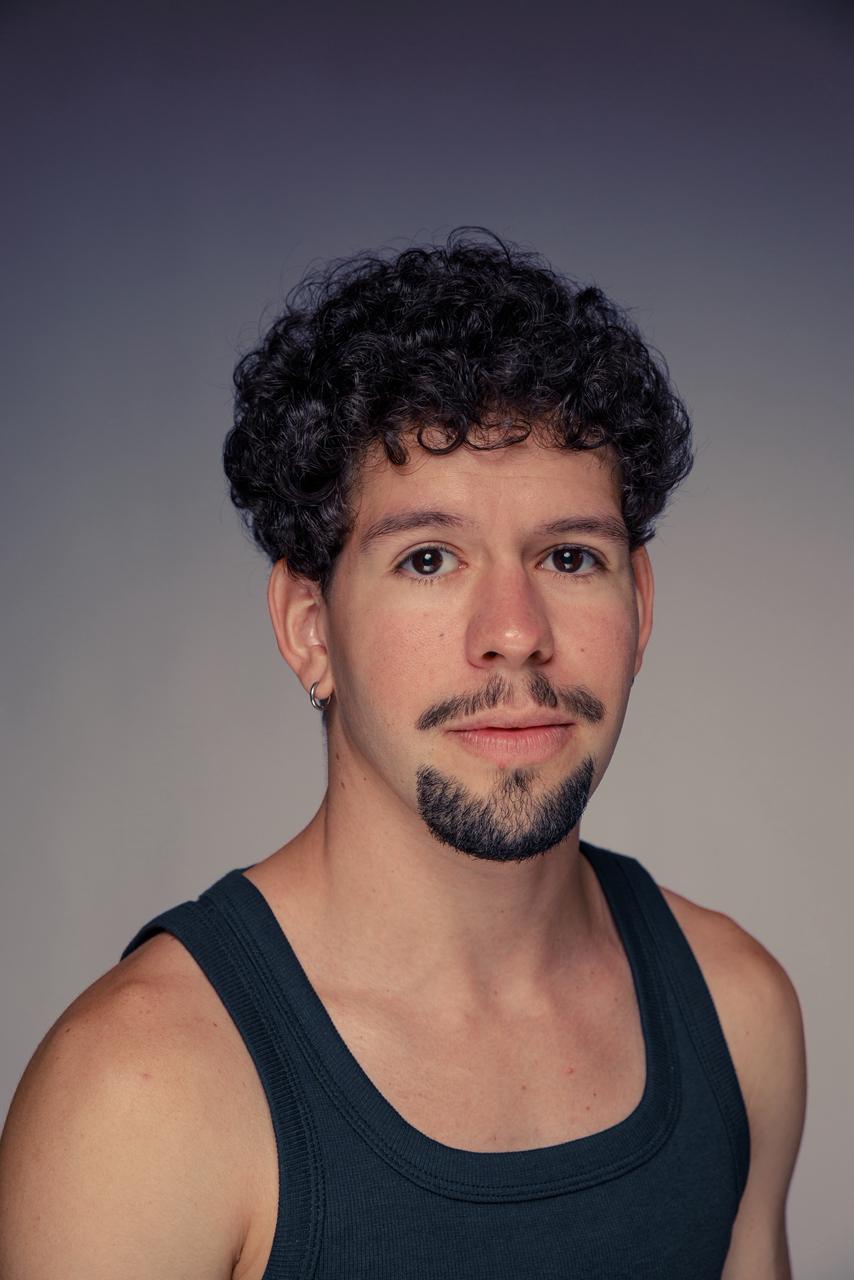 Conheça Cael Benício o ator tobiense que está fazendo sucesso na série ‘Tremembé’