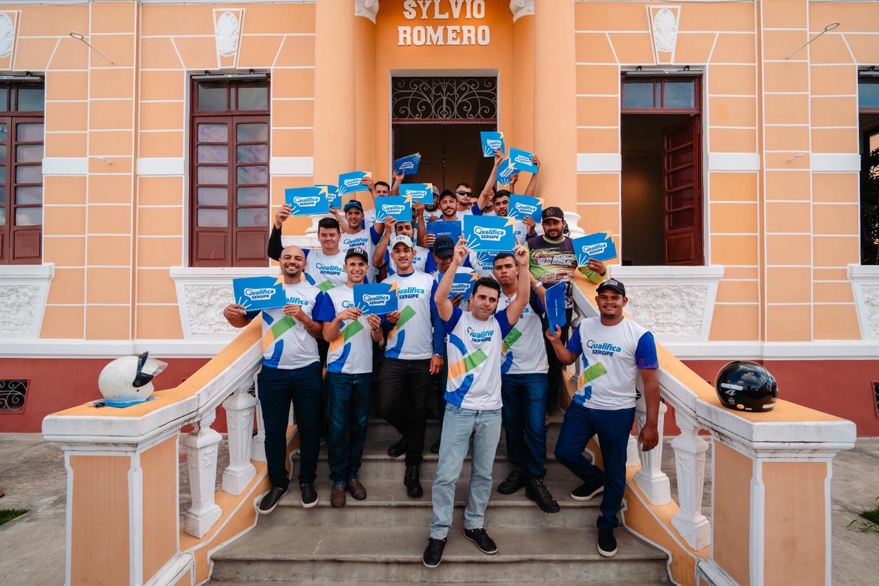 Prefeito de Lagarto participa da entrega de certificados de cursos de qualificação rural em Lagarto
