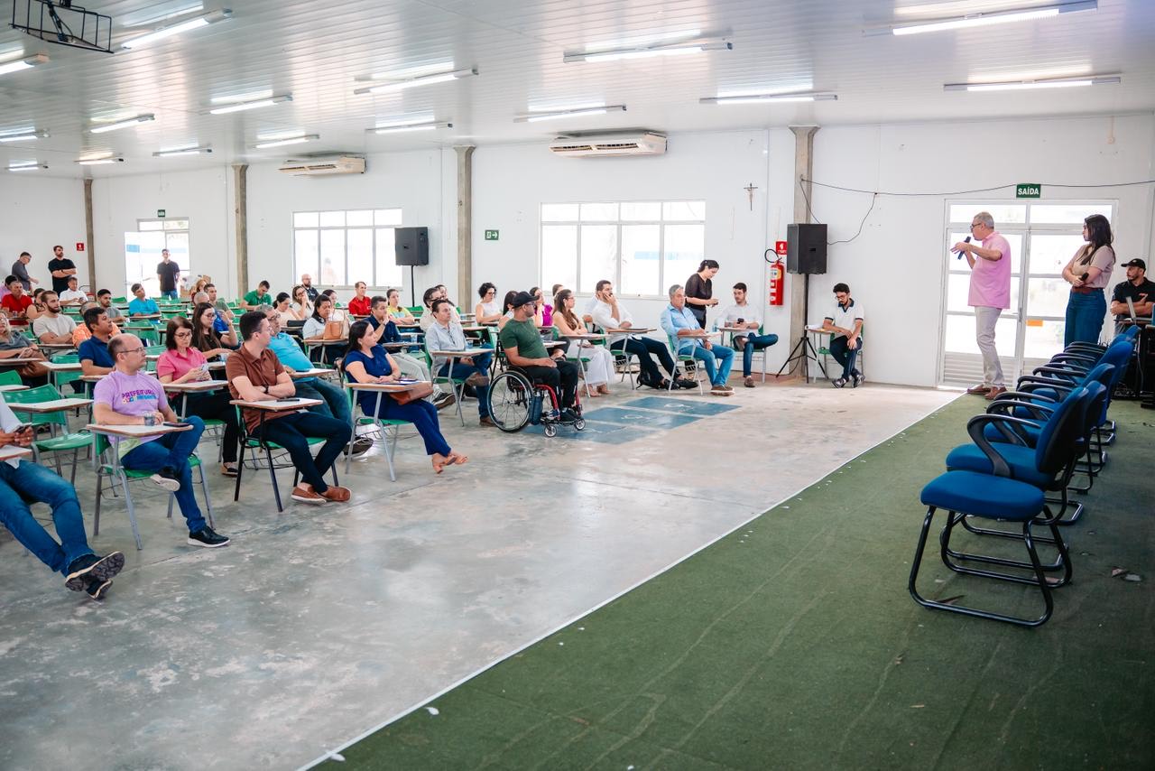 Prefeito Sérgio Reis dialoga com comerciantes e apresenta requalificação do Centro de Lagarto