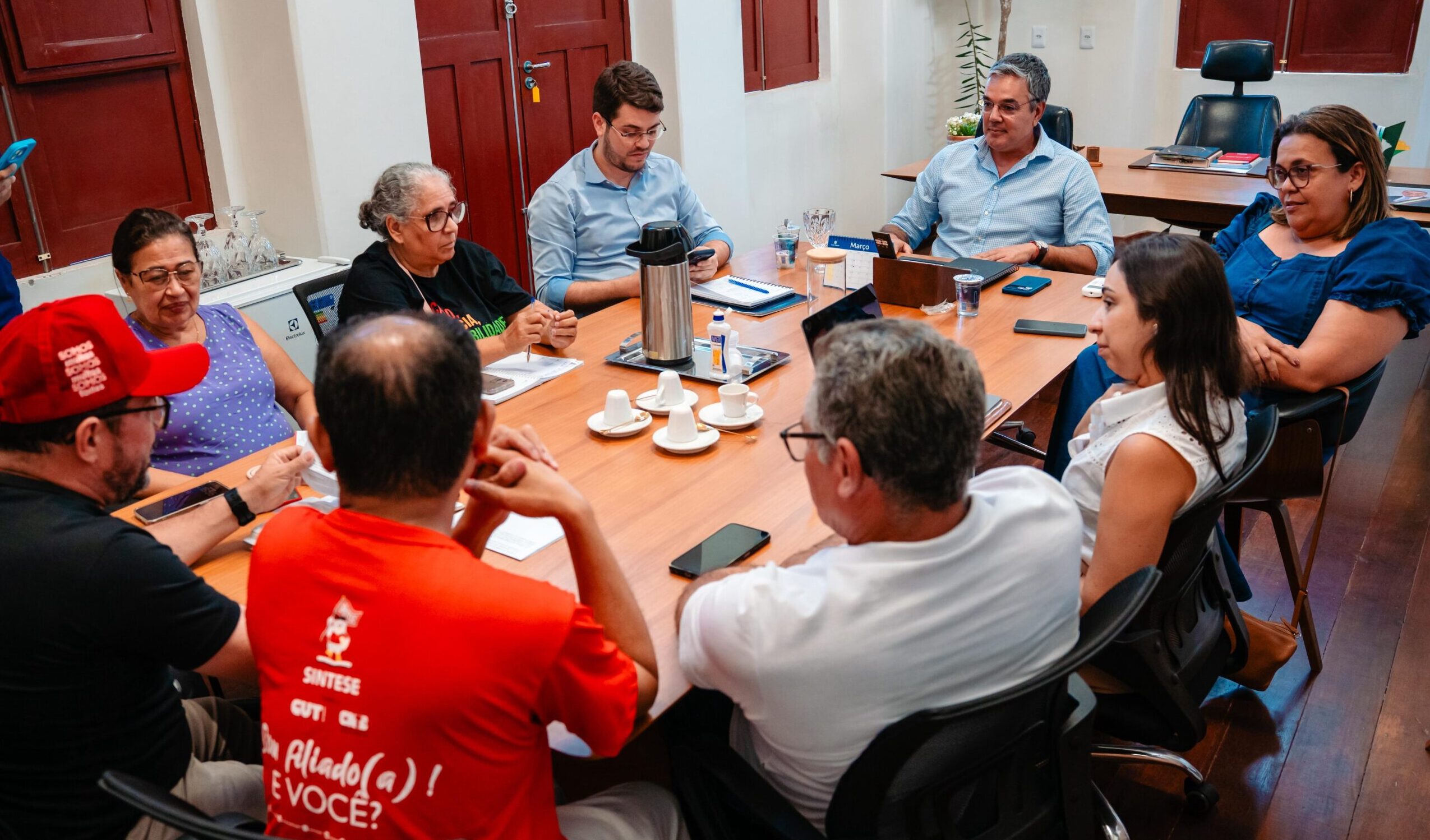 Prefeito de Lagarto reafirma compromisso com diálogo permanente em reunião com o Sintese