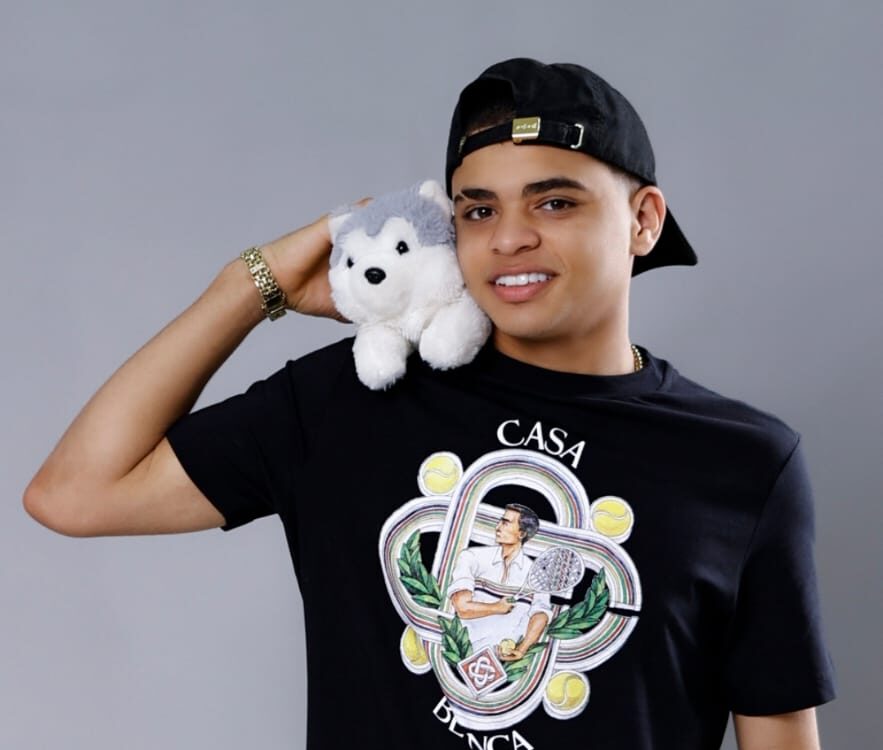 lucas-passos-e-atracao-do-festival-de-gelados-acai-do-chico-em-prol-do-externato-sao-francisco-em-aracaju