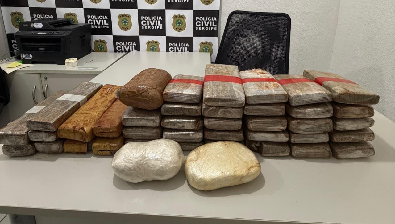 acao-conjunta-entre-cope-e-prf-resulta-em-apreensao-de-38-kg-de-maconha-e-2-kg-de-cocaina-em-se