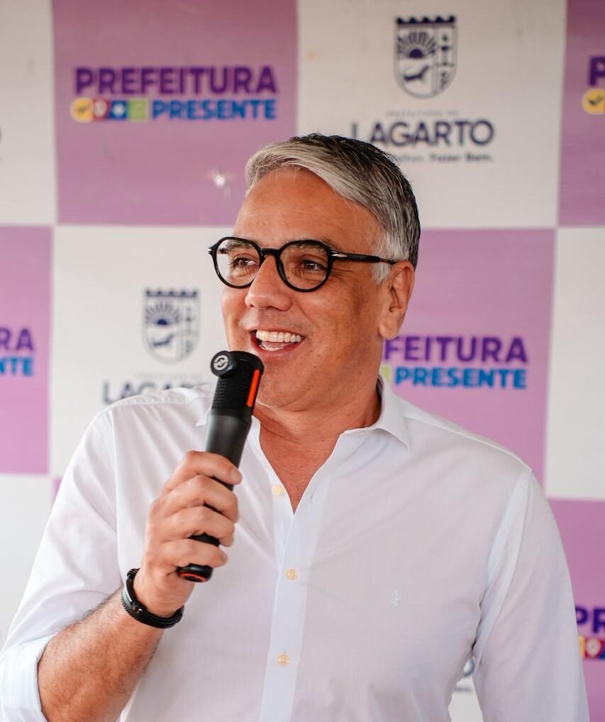 Fábio Reis lidera pesquisa espontânea e consolida força política em Sergipe