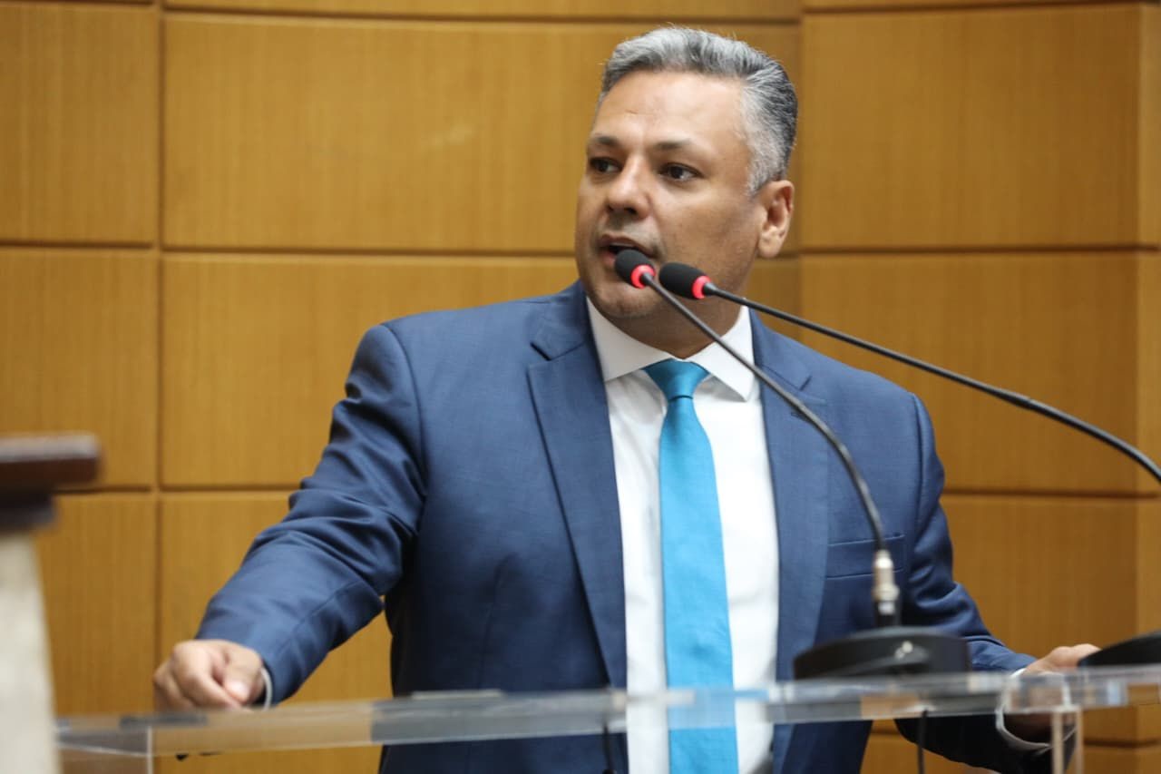 ibrain-de-valmir-desmente-fake-news-expoe-origem-de-recursos-e-reforca-atuacao-para-garantir-pavimentacao-em-lagarto