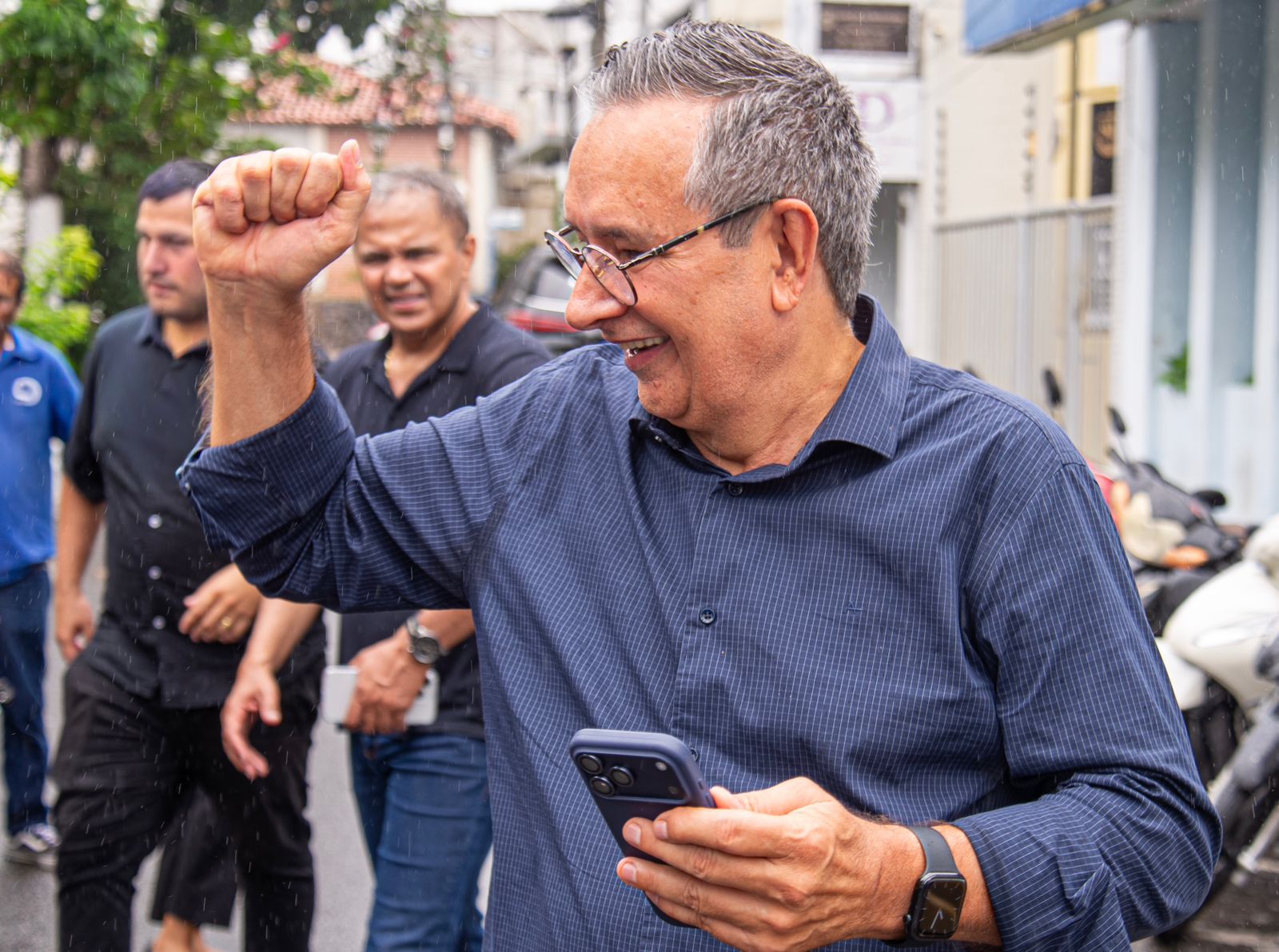 Eduardo Amorim prestigia renúncia de Valmir de Francisquinho da Prefeitura de Itabaiana