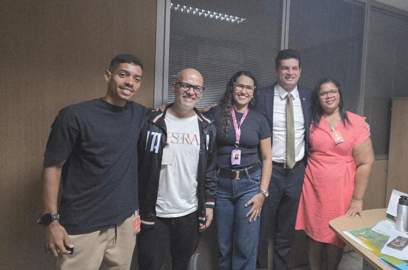 paulo-junior-recebe-comissao-de-aprovados-da-educacao