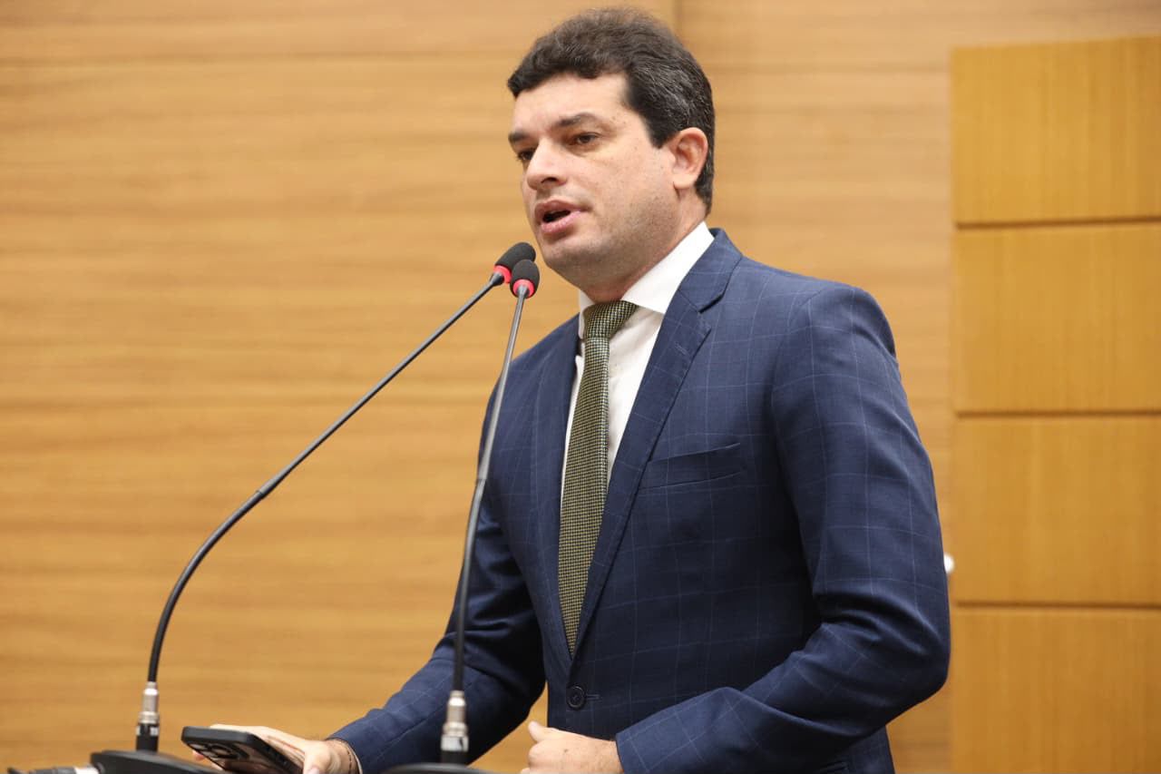 deputado-paulo-junior-faz-apelo-para-revisao-da-clausula-de-barreira-no-concurso-da-educacao-em-sergipe