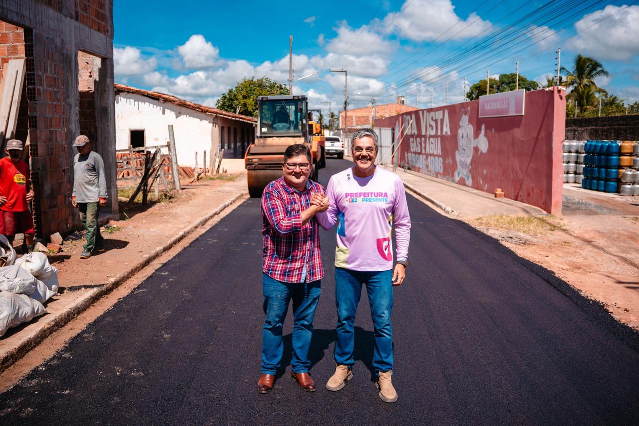 prefeito-de-lagarto-acompanha-obra-de-pavimentacao-e-recolhe-demandas-dos-moradores-do-alto-da-boa-vista
