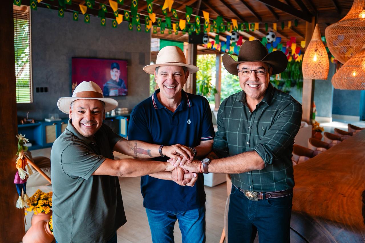 inimigos-do-povo-parceria-e-gestao-derrotam-tentativa-de-hilda-ribeiro-e-de-gustinho-ribeiro-de-barrarem-festa-no-brejo