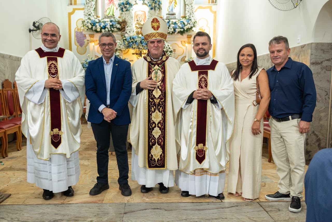 fabio-mitidieri-participa-da-festa-de-senhora-santana-ao-lado-da-populacao-de-simao-dias
