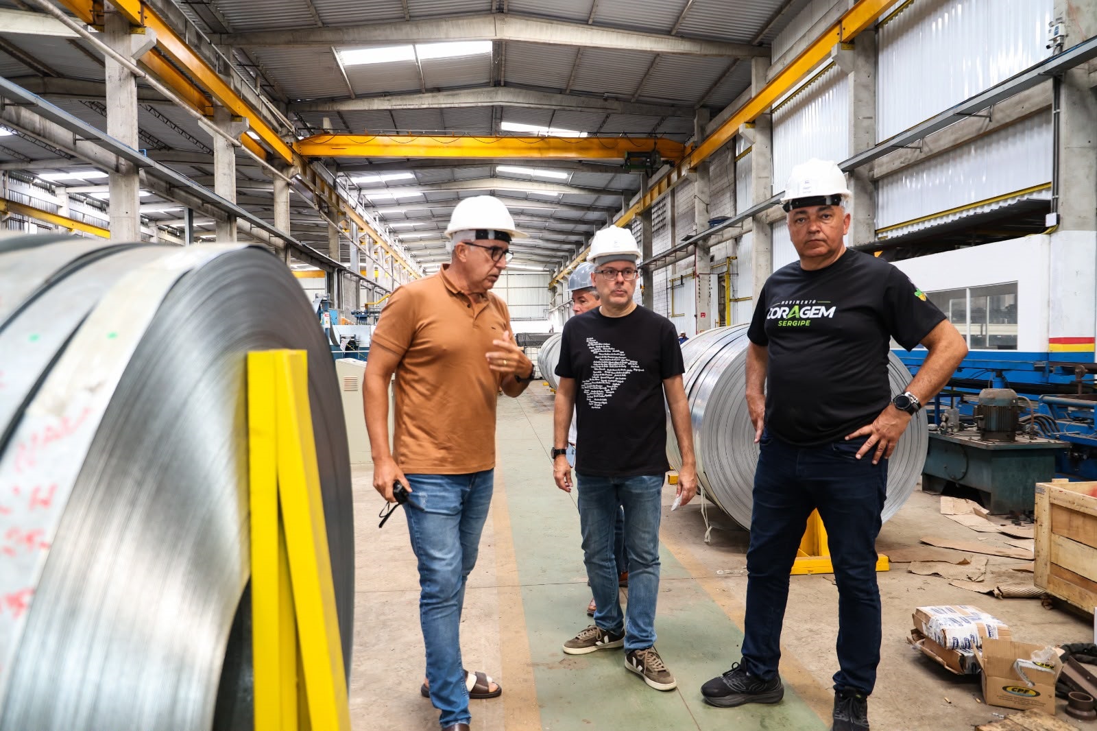 senador-alessandro-defende-geracao-de-emprego-e-renda-durante-visita-a-industrias-em-nossa-senhora-do-socorro