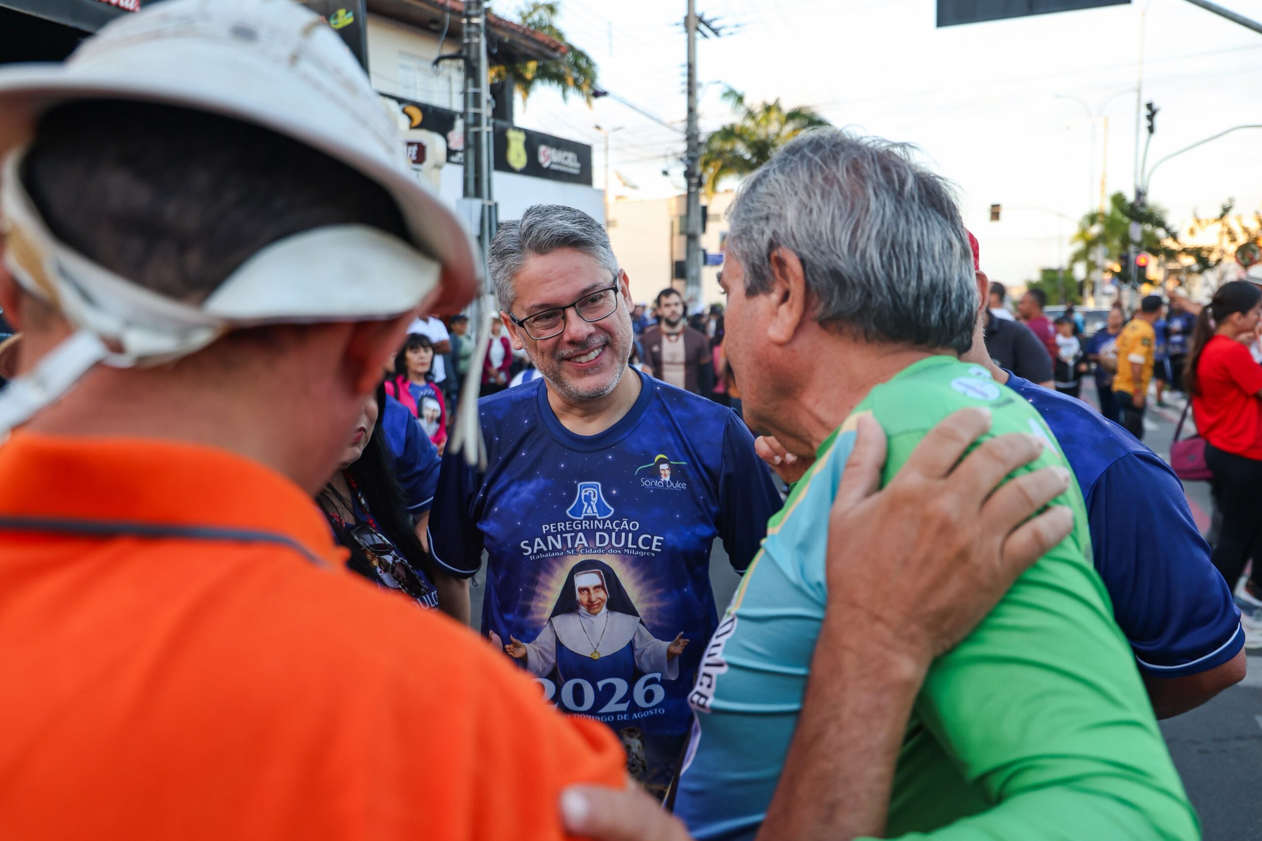 alessandro-vieira-participa-de-romaria-de-santa-dulce-dos-pobres-em-itabaiana