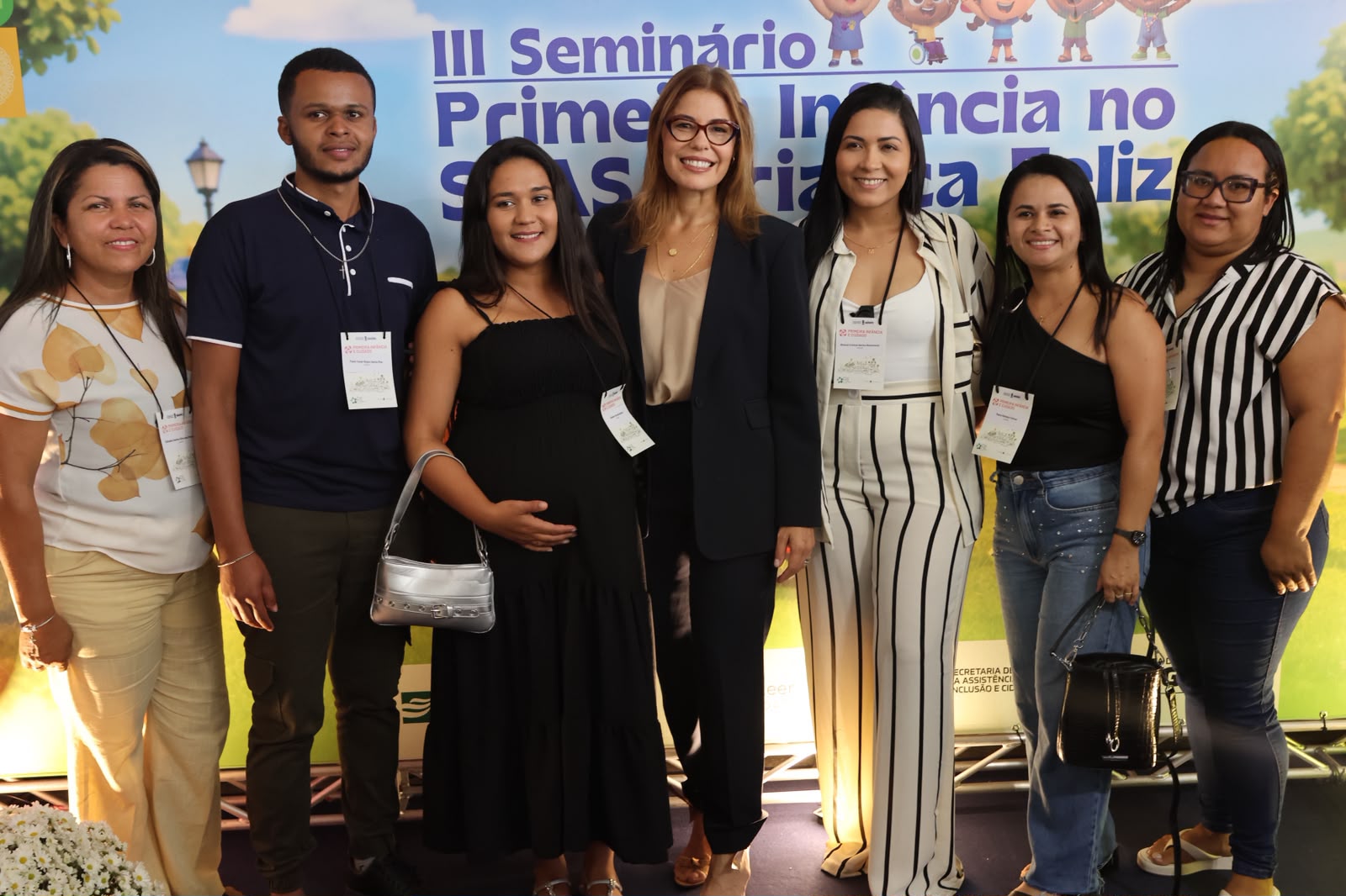 erica-mitidieri-reune-profissionais-dos-75-municipios-em-debate-sobre-primeira-infancia