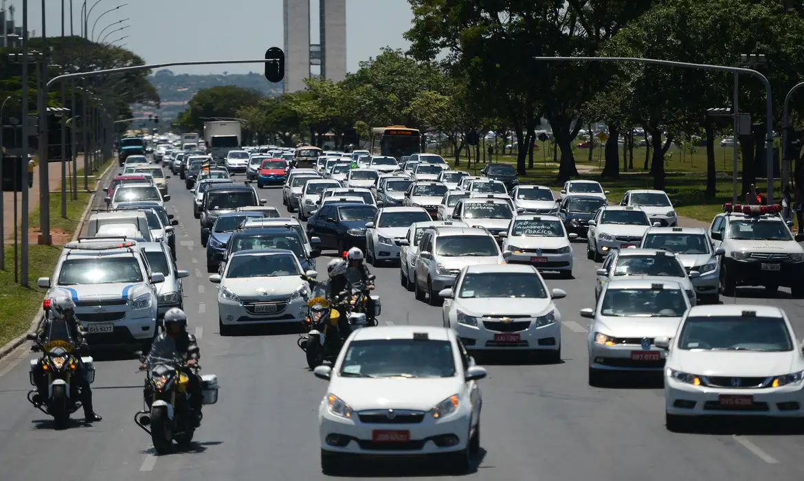 credito-para-carros-de-aplicativo-tem-teto-elevado-para-r-200-mil