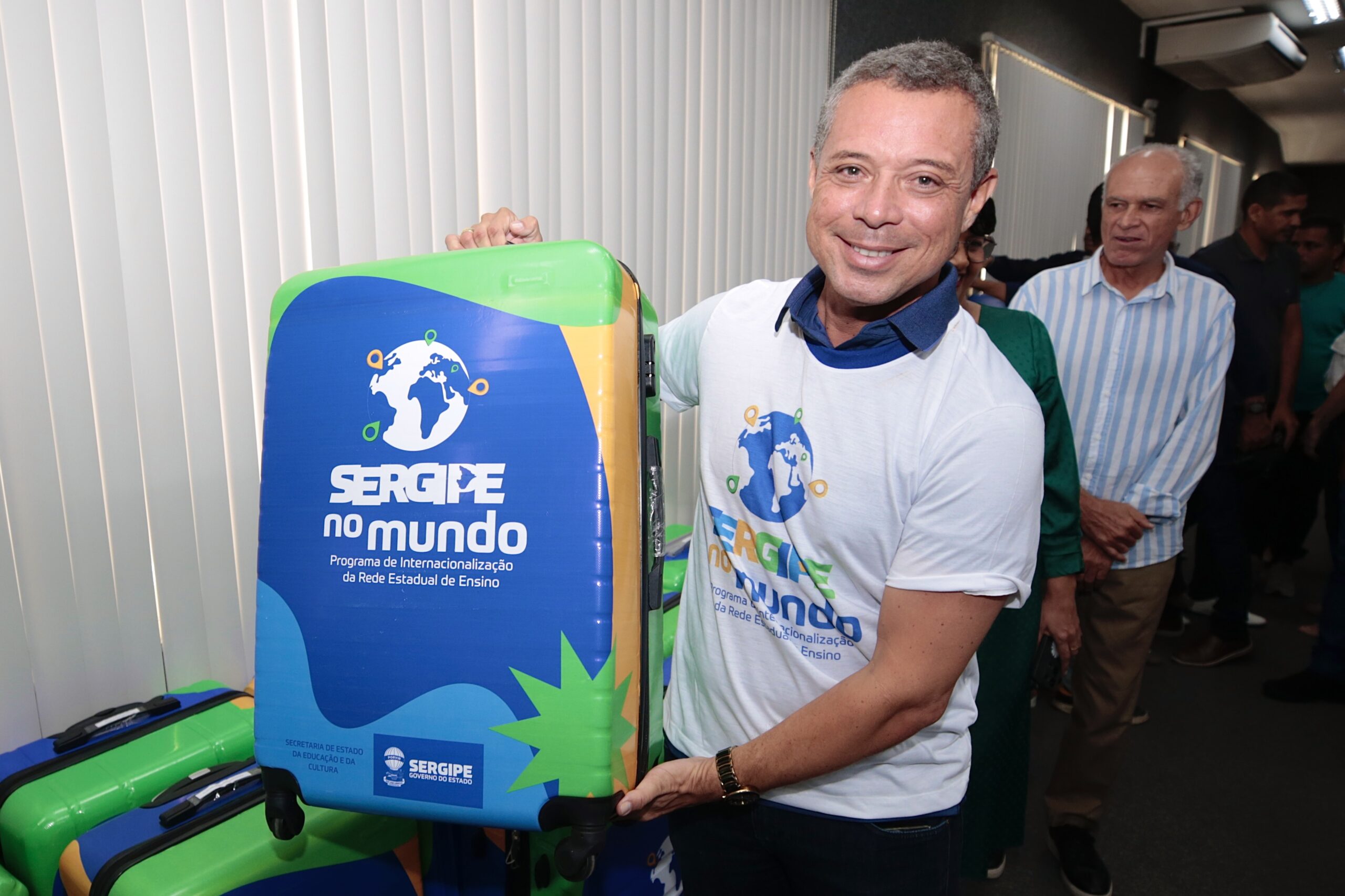 governador-fabio-garante-intercambio-internacional-para-alunos-de-escolas-estaduais