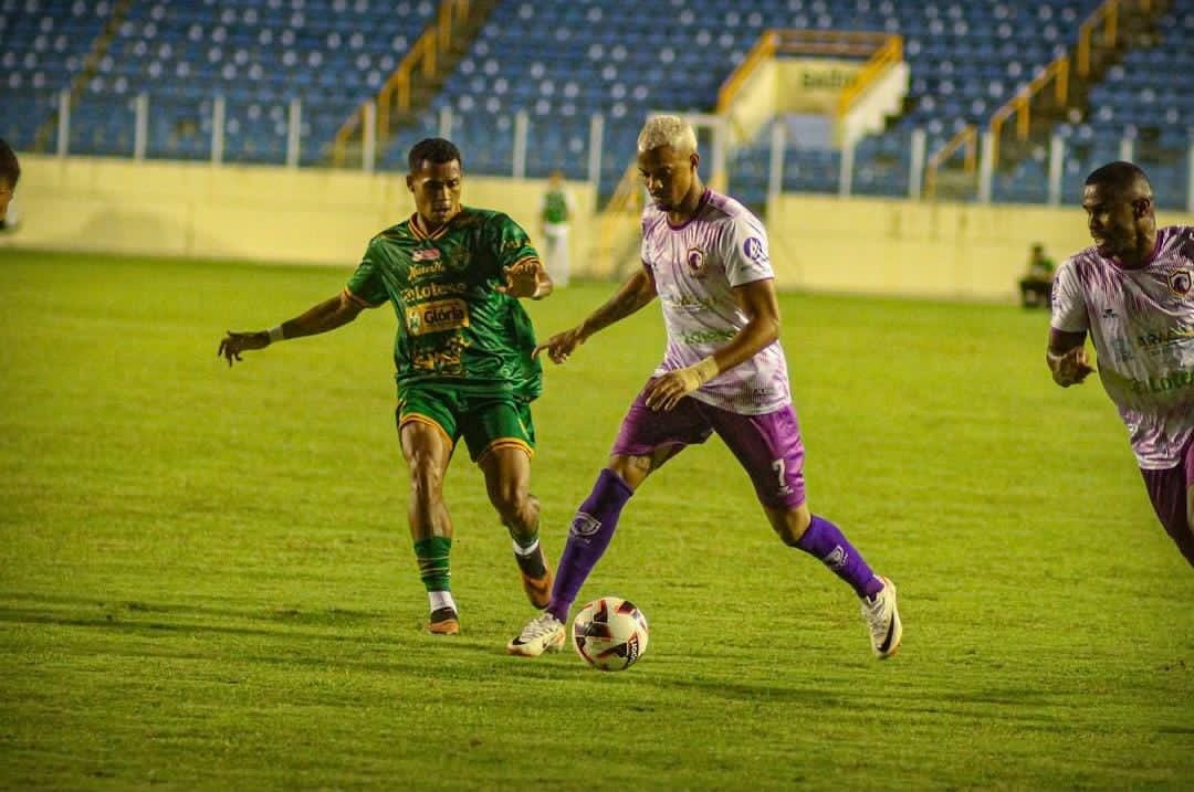 falcon-derrota-atletico-gloriense-e-esta-na-final-da-copa-lotese