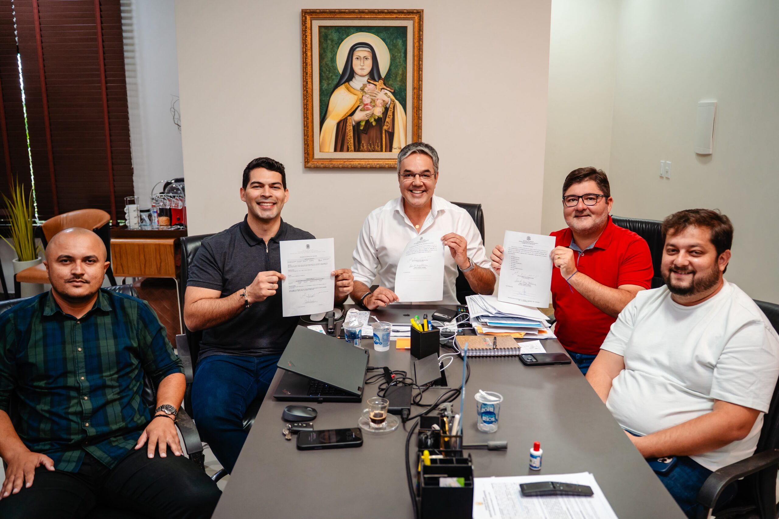 prefeito-sergio-reis-autoriza-inicio-de-obras-no-povoado-colonia-13