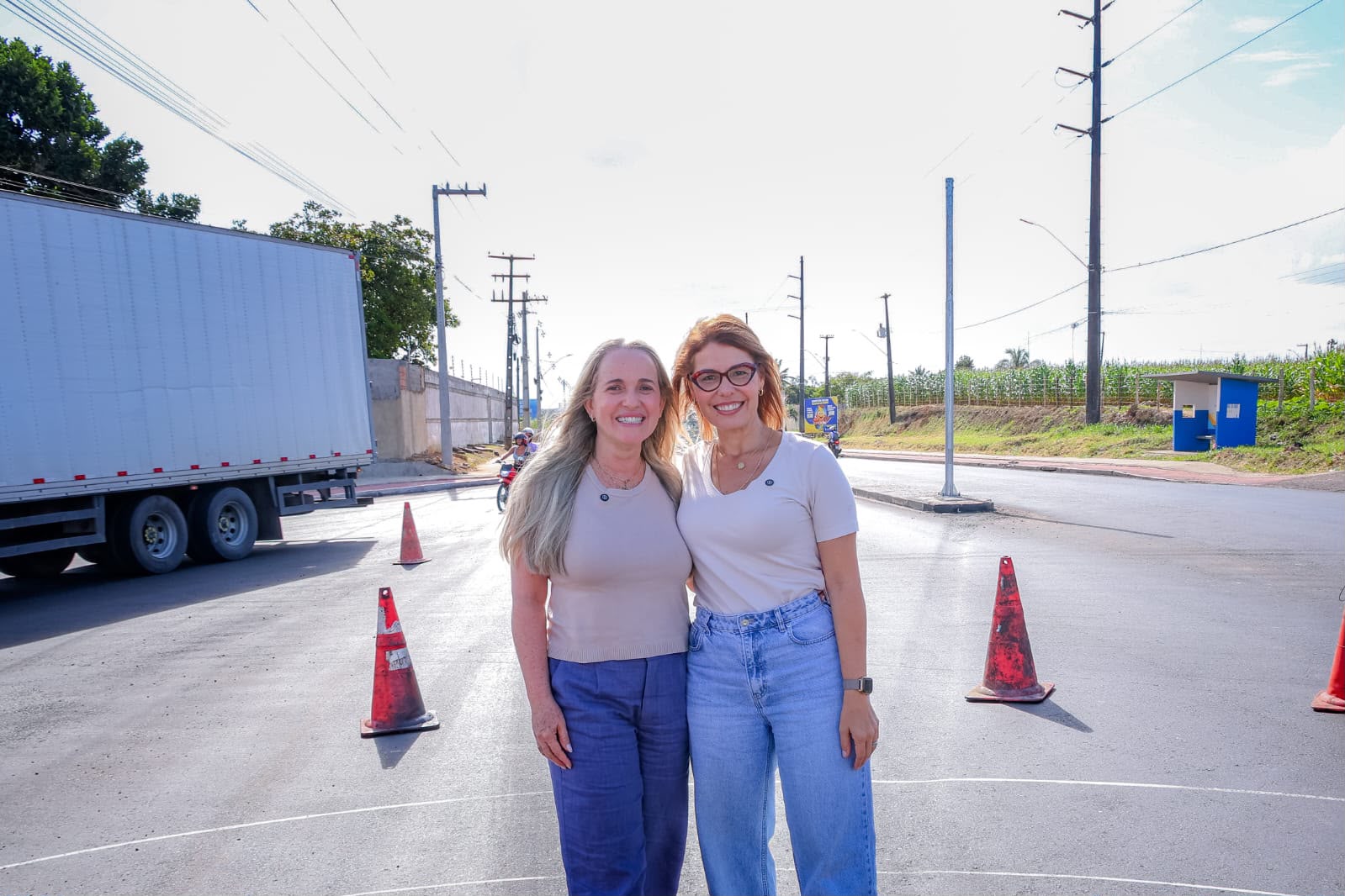 prefeita-em-exercicio-suely-menezes-recebe-primeira-dama-e-secretaria-de-estado-erica-mitidieri-em-agenda-de-visitas-a-obras-em-lagarto