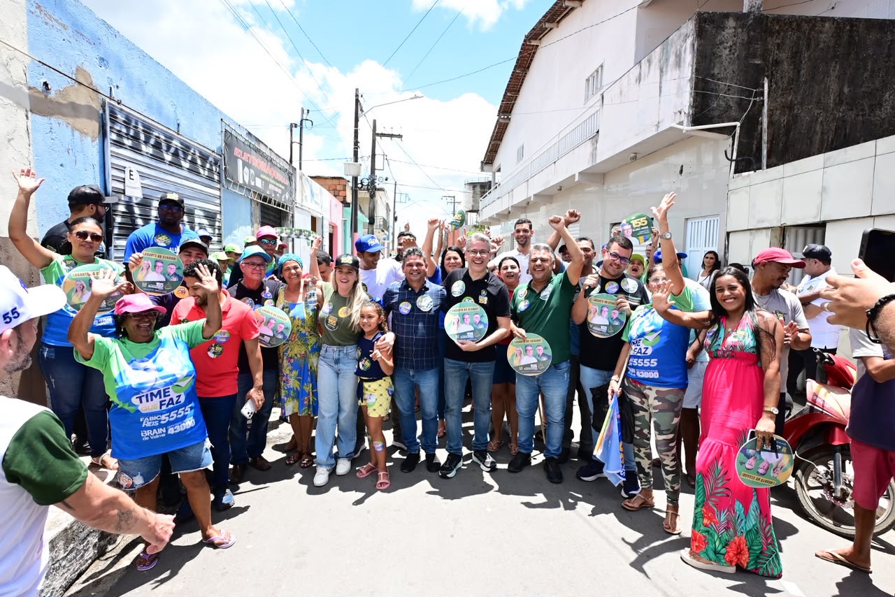 delegado-alessandro-e-recebido-com-apoio-e-reconhecimentos-em-feiras-dos-povoados-colonia-13-brasilia-e-jenipapo-em-lagarto