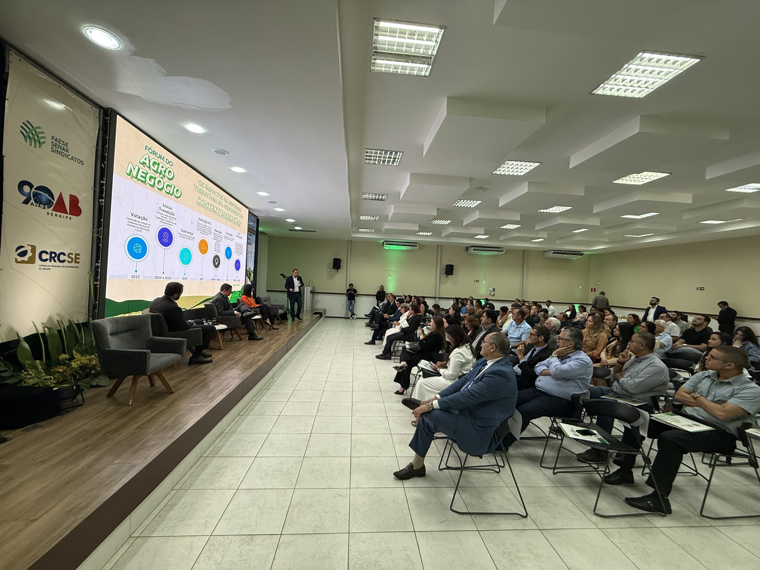 forum-do-agronegocio-reune-especialistas-nacionais-para-discutir-desafios-tributarios-juridicos-e-ambientais-do-setor