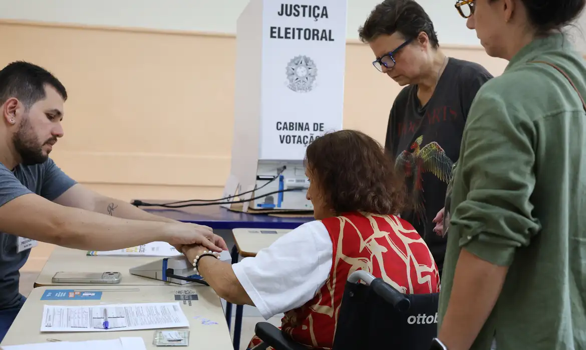 primeiro-turno-contou-com-43-mais-eleitores-de-ao-menos-70-anos