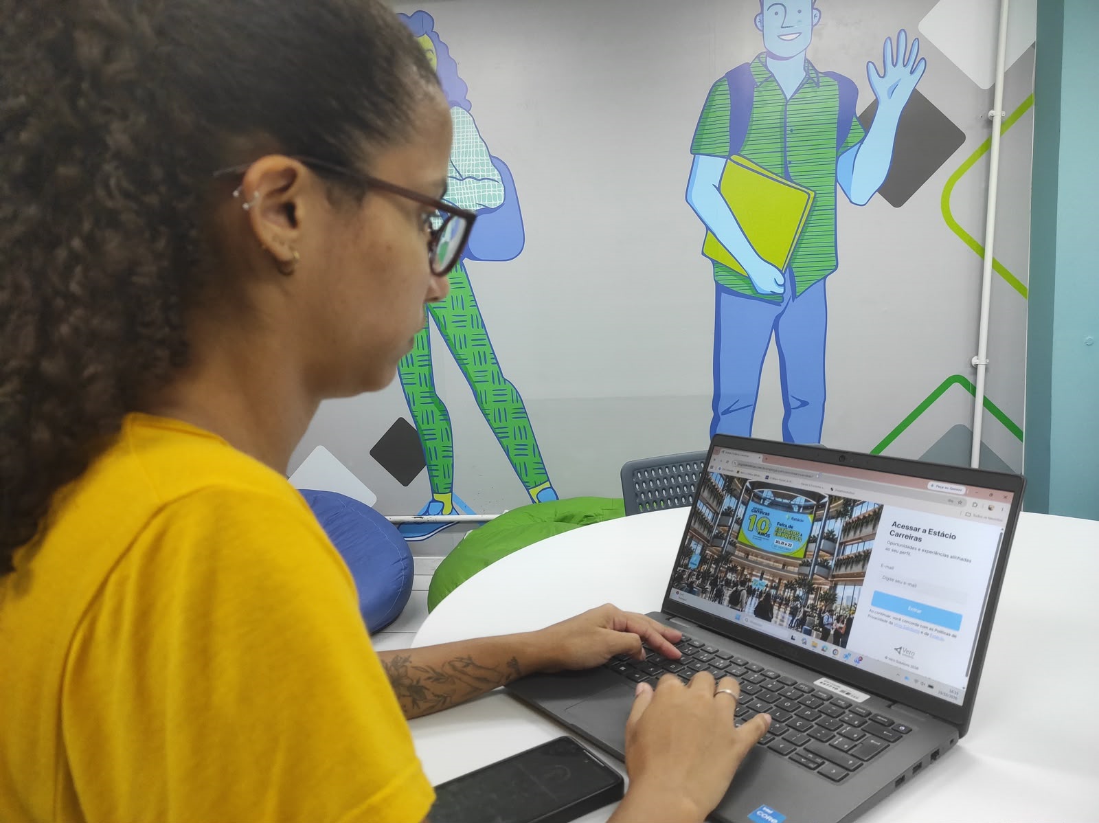 maior-feira-virtual-de-empregos-e-estagios-do-brasil-completa-10-anos